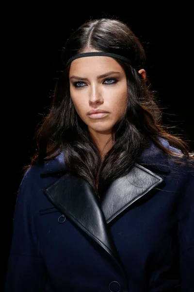 Look 7